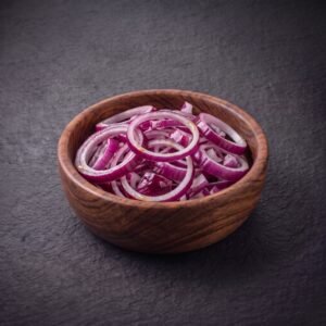 Вкусный Лук красный свежий с доставкой в Минске.